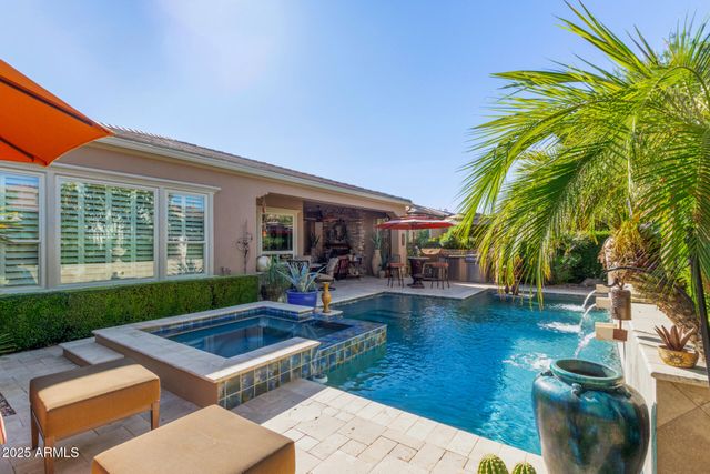 1658 E AZAFRAN Trail, Queen Creek, AZ 85140