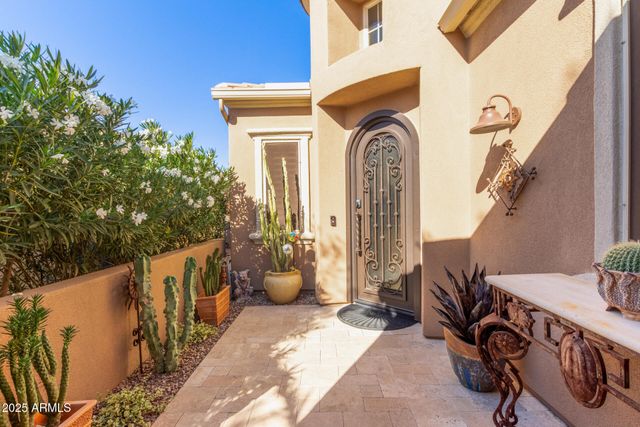 1658 E AZAFRAN Trail, Queen Creek, AZ 85140