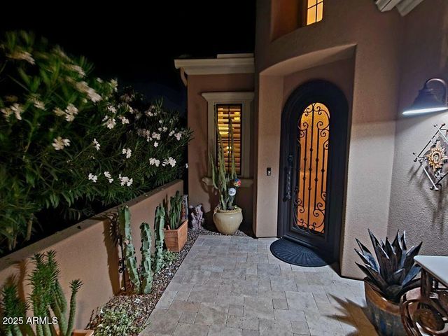 1658 E AZAFRAN Trail, Queen Creek, AZ 85140