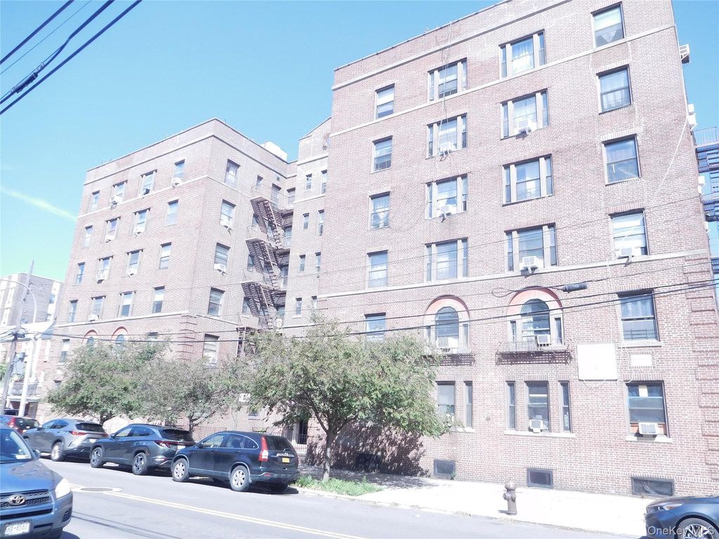 33-38 Parsons Boulevard 1H, Flushing, NY 11354 — exterior