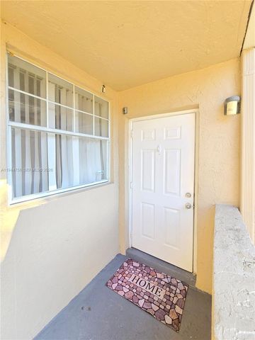 2331 NW 96th Ter 17L, Pembroke Pines, FL 33024