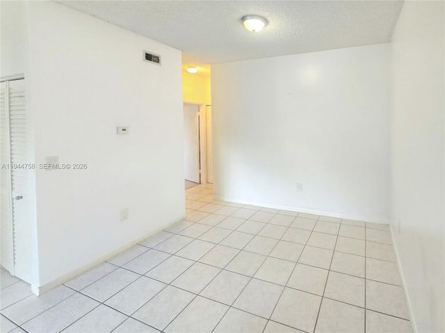 2331 NW 96th Ter 17L, Pembroke Pines, FL 33024