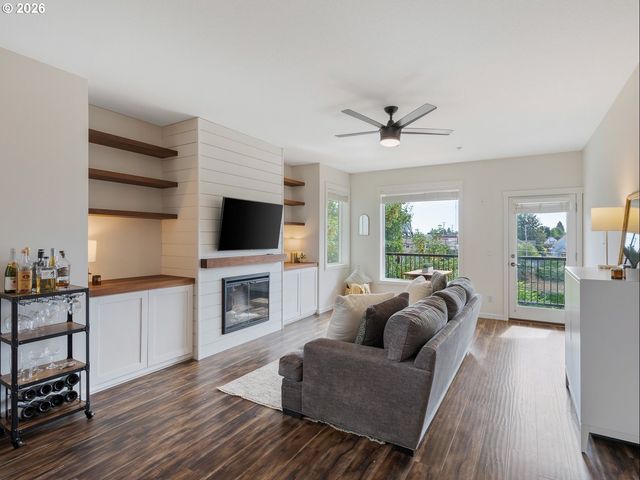 5425 N MINNESOTA Ave 6, Portland, OR 97217
