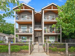 5425 N MINNESOTA Ave 6, Portland, OR 97217