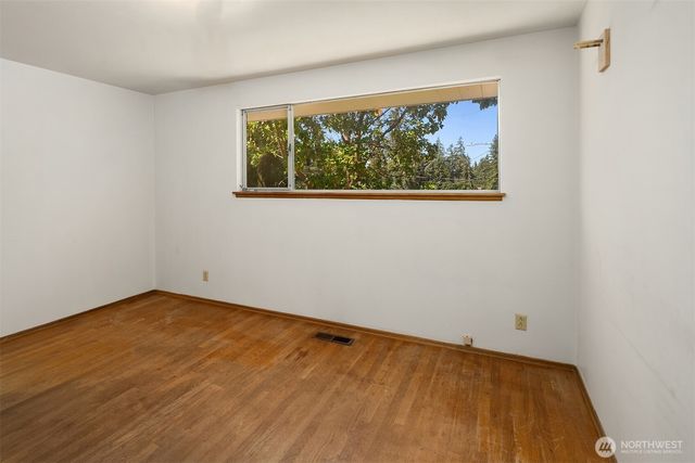 8725 Maple Lane, Edmonds, WA 98026