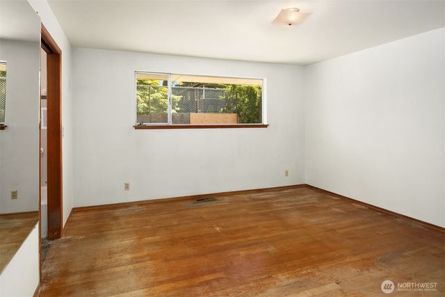 8725 Maple Lane, Edmonds, WA 98026