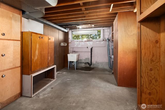 8725 Maple Lane, Edmonds, WA 98026
