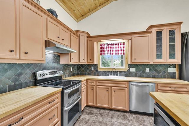 5950 County Road 331, Plantersville, TX 77363