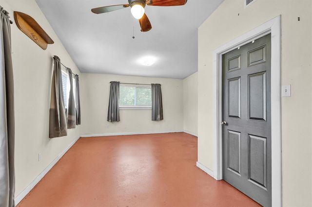 5950 County Road 331, Plantersville, TX 77363