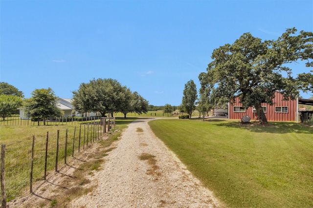 5950 County Road 331, Plantersville, TX 77363