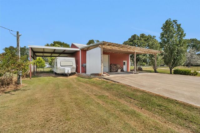 5950 County Road 331, Plantersville, TX 77363