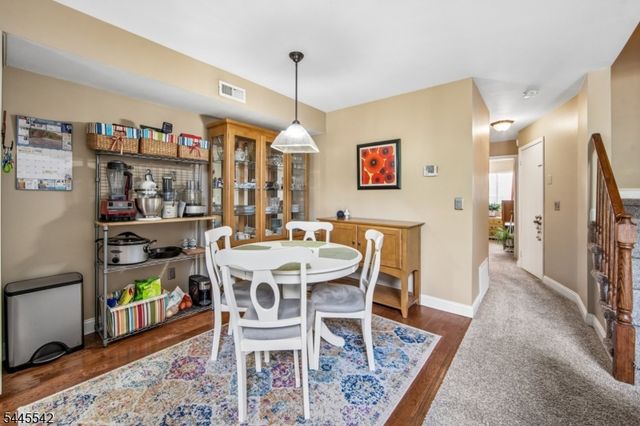 92 Ashley Ct, Bedminster Twp., NJ 07921