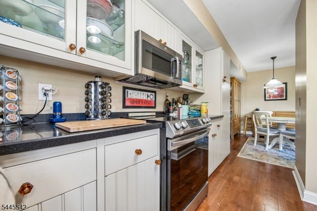 92 Ashley Ct, Bedminster Twp., NJ 07921