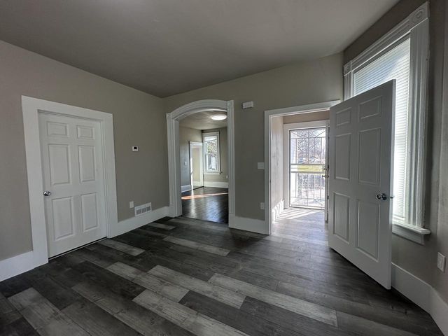 1221 24th STREET, Milwaukee, WI 53205