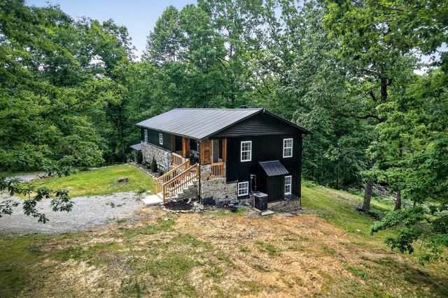 9388 Harrison Ferry Road, Mcminnville, TN 37110