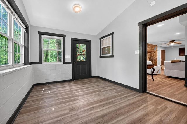 9388 Harrison Ferry Road, Mcminnville, TN 37110