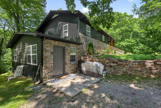 9388 Harrison Ferry Road, Mcminnville, TN 37110