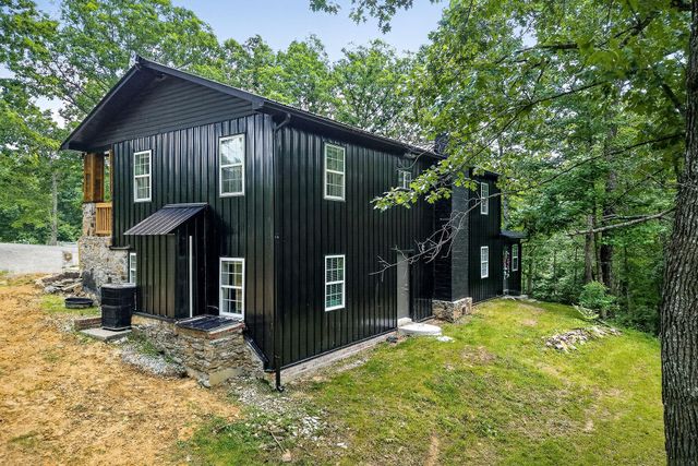 9388 Harrison Ferry Road, Mcminnville, TN 37110