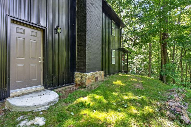 9388 Harrison Ferry Road, Mcminnville, TN 37110