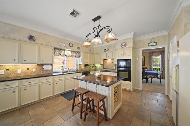 5 Regents Park, Sugar Land, TX 77479