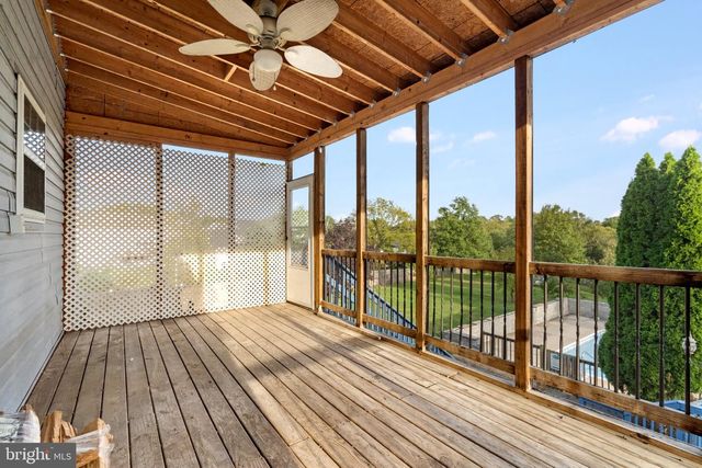 89 GOTLAND CIR, Martinsburg, WV 25405