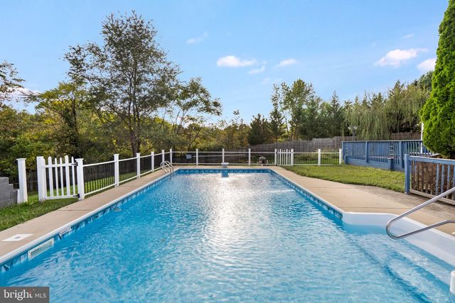 89 GOTLAND CIR, Martinsburg, WV 25405
