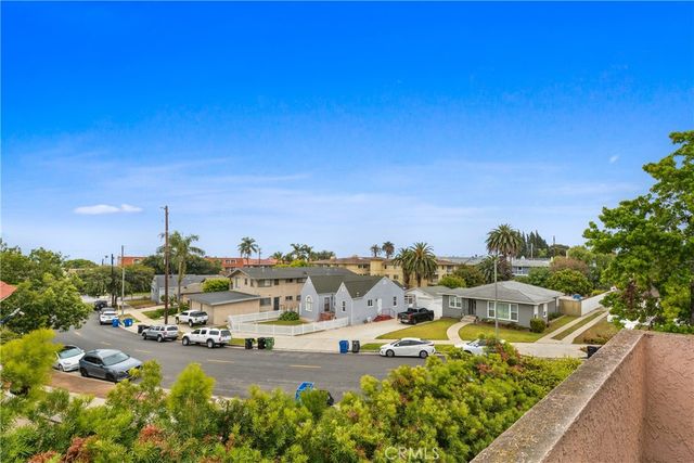 1158 W 11th Street J, San Pedro, CA 90731