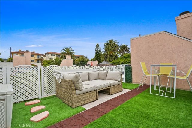 1158 W 11th Street J, San Pedro, CA 90731