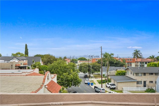 1158 W 11th Street J, San Pedro, CA 90731