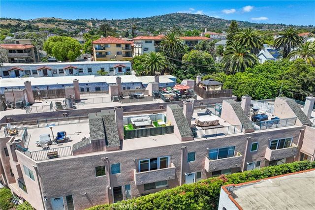 1158 W 11th Street J, San Pedro, CA 90731