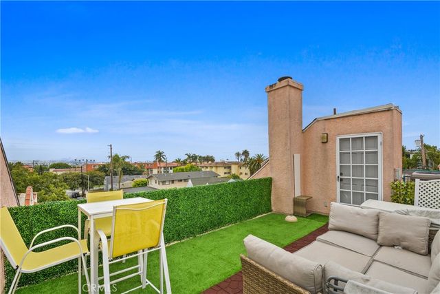 1158 W 11th Street J, San Pedro, CA 90731