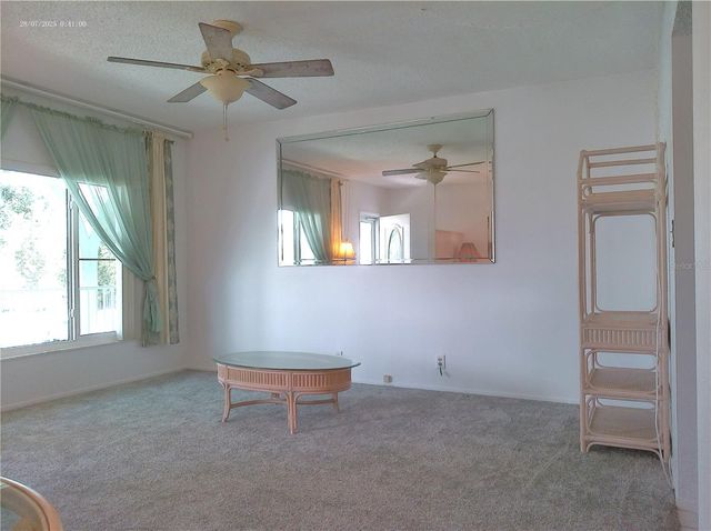 2011 AUSTRALIA WAY W 36, Clearwater, FL 33763