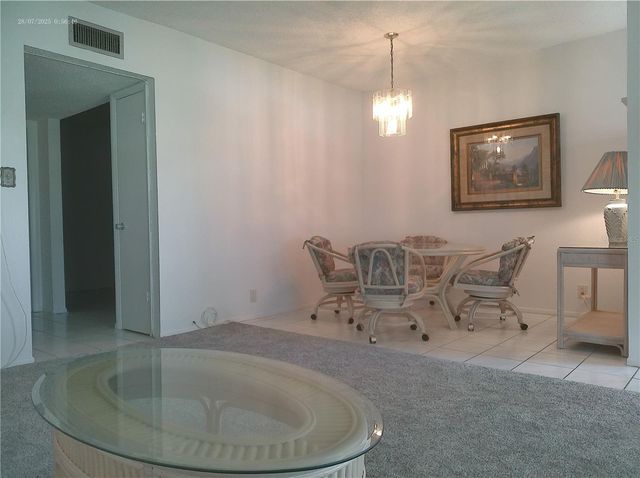 2011 AUSTRALIA WAY W 36, Clearwater, FL 33763