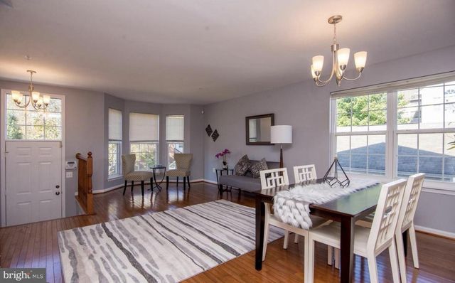 8800 COMMUNITY SQUARE LN, Upper Marlboro, MD 20772