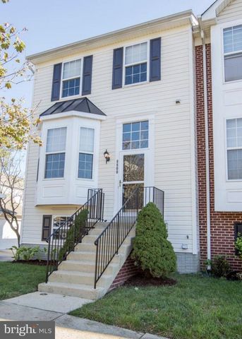 8800 COMMUNITY SQUARE LN, Upper Marlboro, MD 20772