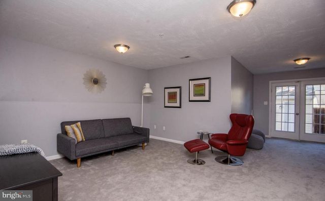 8800 COMMUNITY SQUARE LN, Upper Marlboro, MD 20772