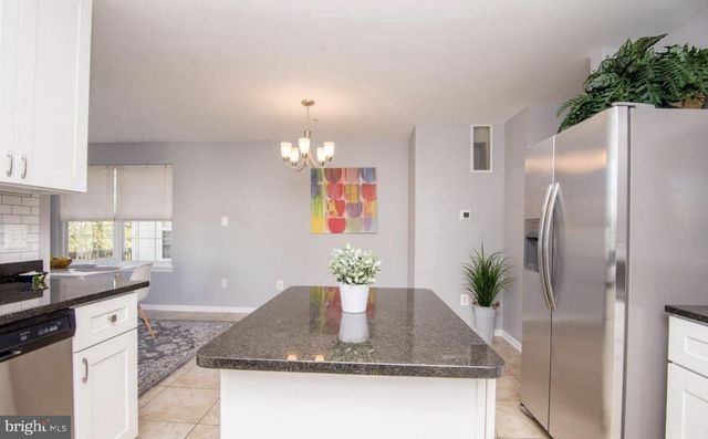 8800 COMMUNITY SQUARE LN, Upper Marlboro, MD 20772