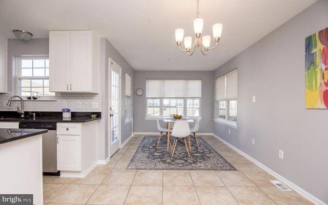 8800 COMMUNITY SQUARE LN, Upper Marlboro, MD 20772