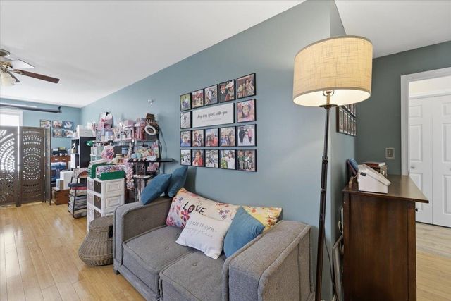 161 Forest Hill Way Unit 43, Manchester, NH 03109