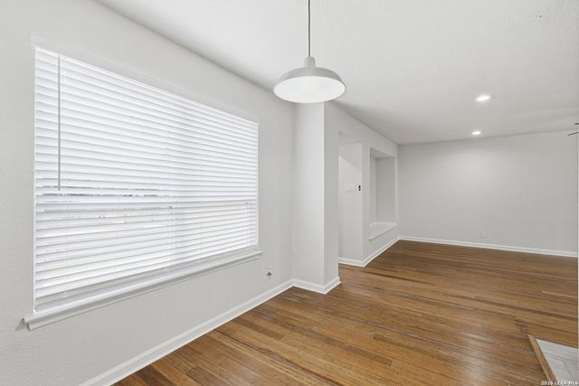 100 Lorenz Rd Apt 802, San Antonio, TX 78209