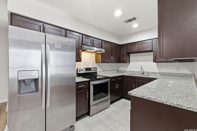 100 Lorenz Rd Apt 802, San Antonio, TX 78209