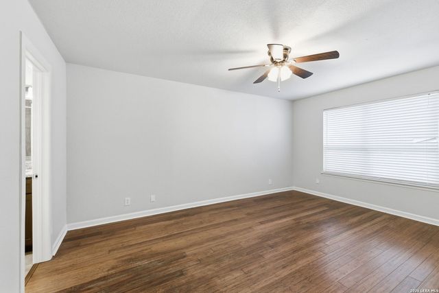 100 Lorenz Rd Apt 802, San Antonio, TX 78209