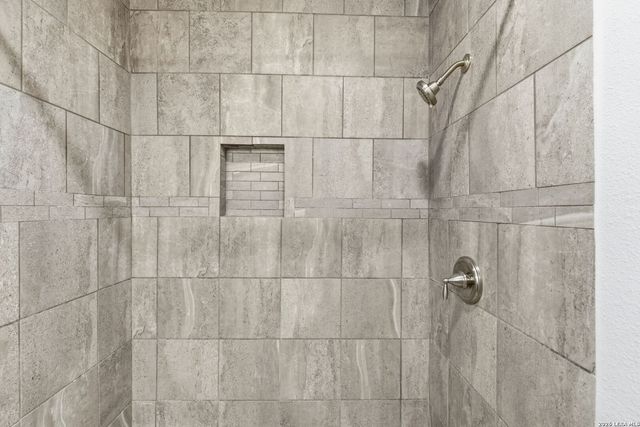 100 Lorenz Rd Apt 802, San Antonio, TX 78209