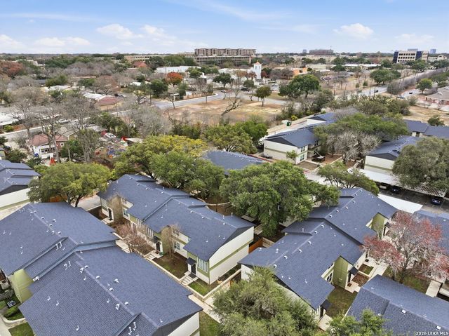 100 Lorenz Rd Apt 802, San Antonio, TX 78209