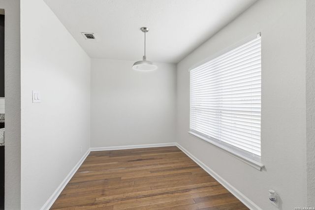 100 Lorenz Rd Apt 802, San Antonio, TX 78209