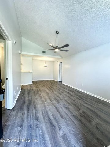 2451 WHISPERING WOODS Boulevard 3, Jacksonville, FL 32246