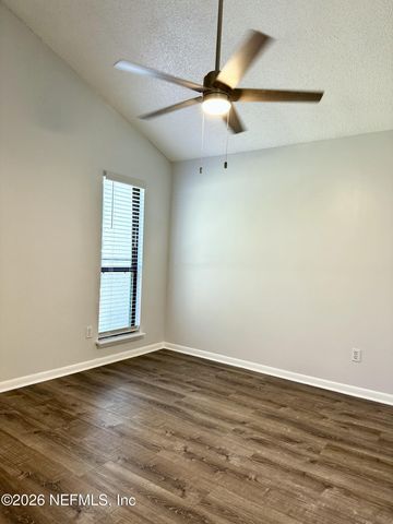 2451 WHISPERING WOODS Boulevard 3, Jacksonville, FL 32246
