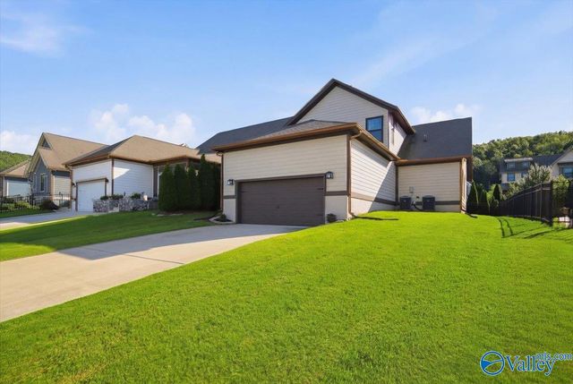 1508 Trek Street, Huntsville, AL 35811