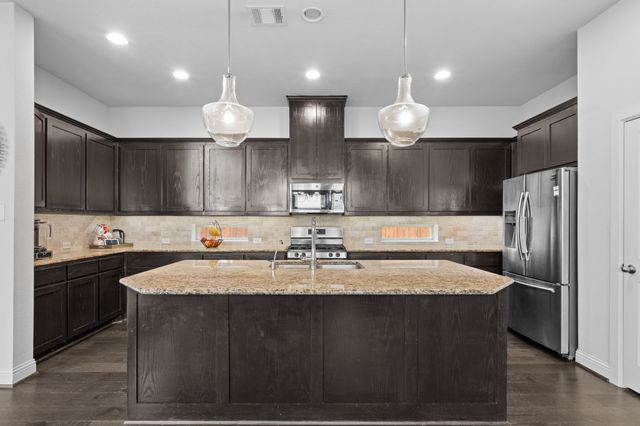 1416 Huntsman Ridge Lane, Arlington, TX 76005