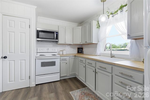 574 Old Mooresboro Road, Mooresboro, NC 28114